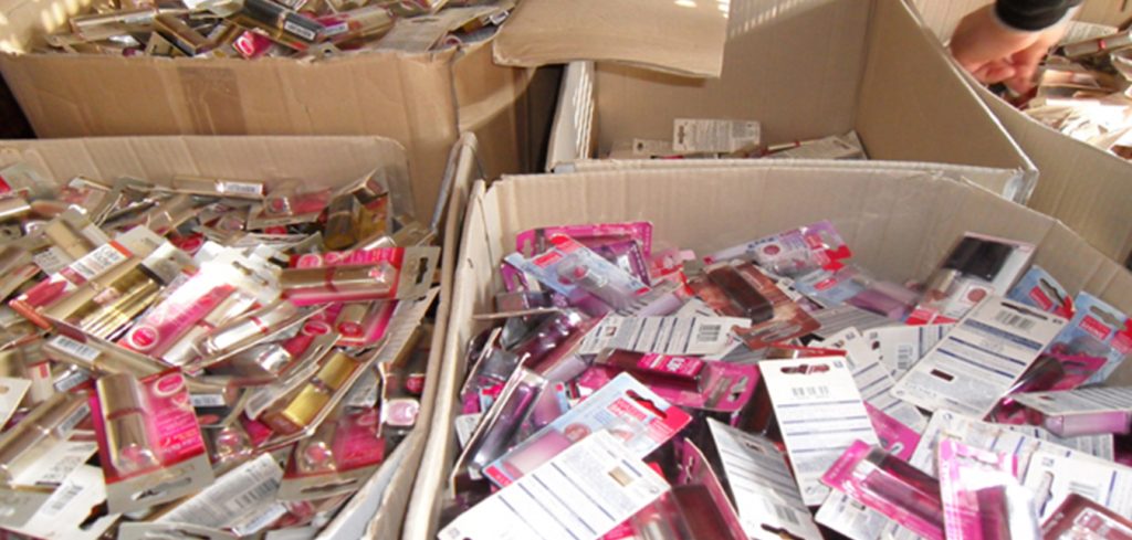 Ariana : Saisie de produits cosmétiques périmés à la Soukra