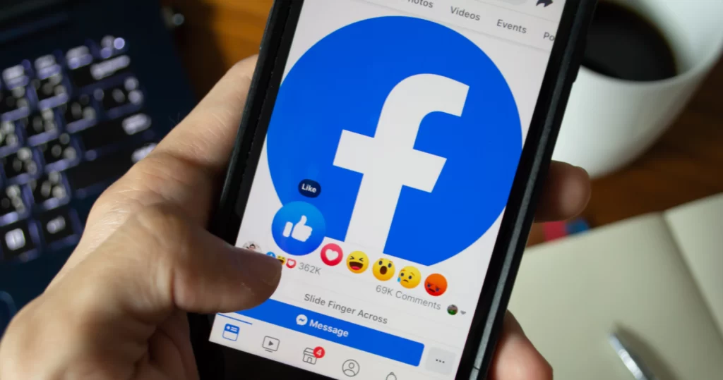 La Russie ''limite'' l'accès à Facebook