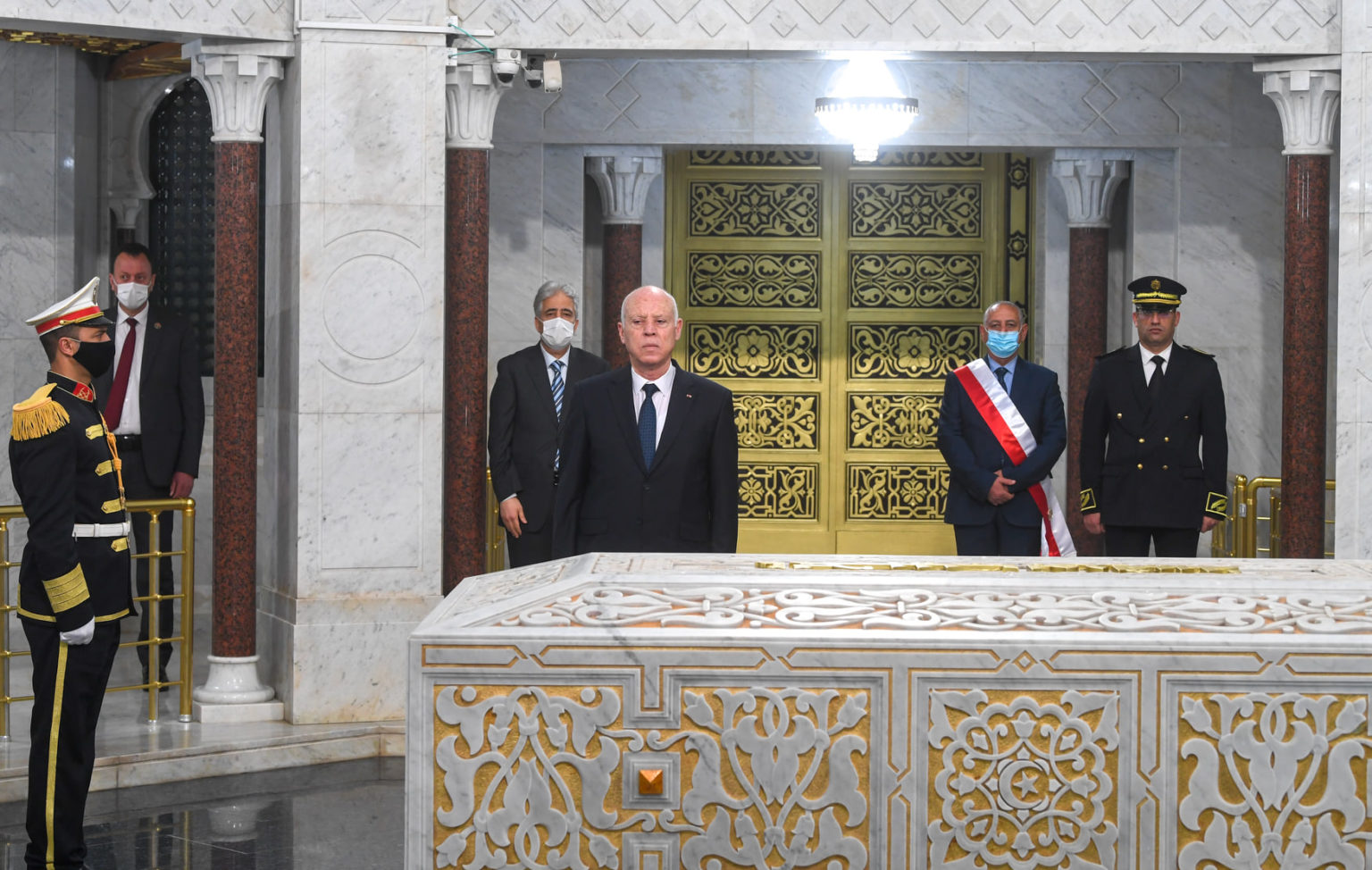 Scrutin uninominal : la fin de la politique partisane ?