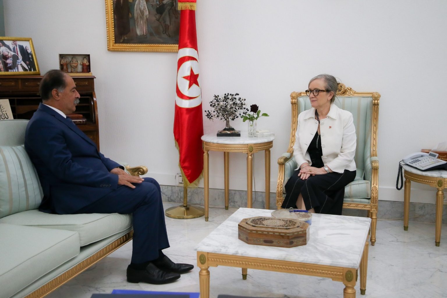 La situation sécuritaire à Sfax et Sbeïtla au centre d’un entretien Bouden-Feki