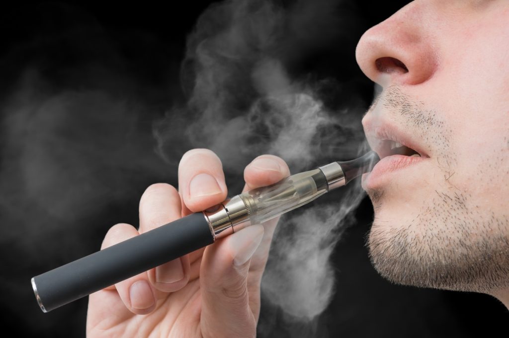 Cigarette électronique : un danger sous-estimé - Le Temps News