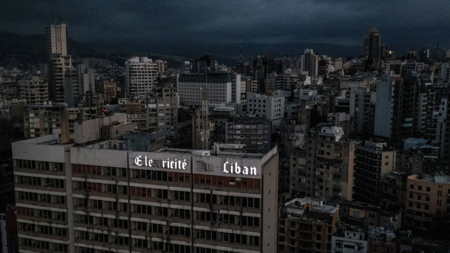 Le Liban plongé dans le noir