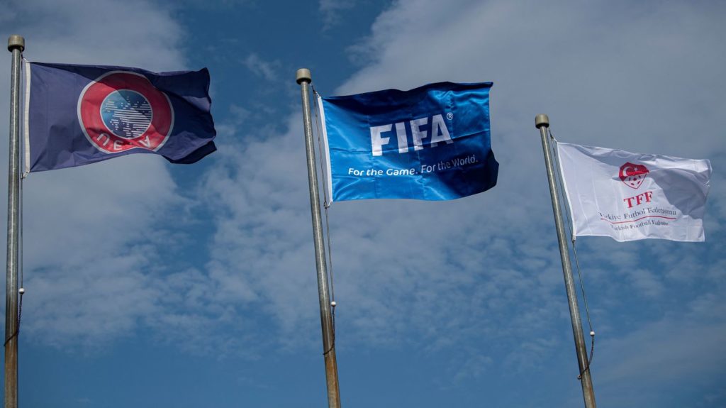 FIFPRO, Ligues Européennes et Liga portent plainte contre la FIFA