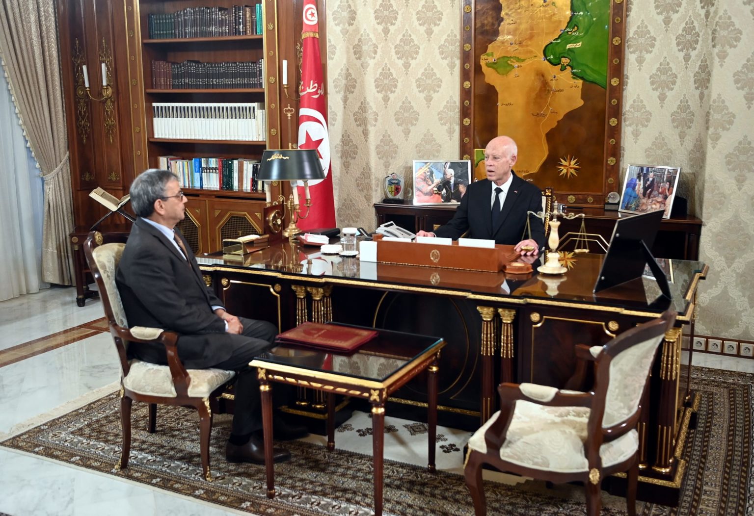 Le président Saïed reçoit le gouverneur de la BCT : nécessité d’harmoniser la politique monétaire et la politique économique