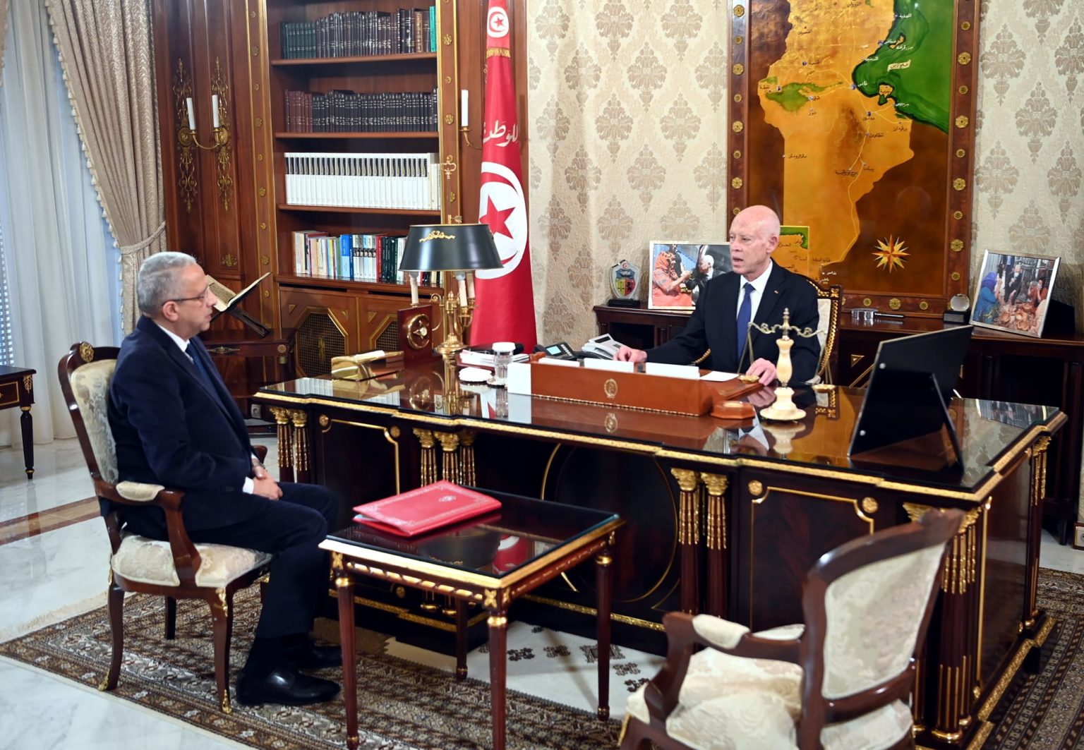 Le président Saïed souligne la nécessité de parachever les projets suspendus dans plusieurs établissements hospitaliers