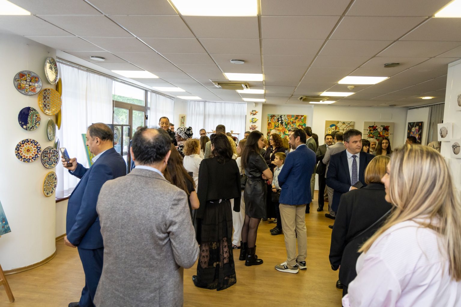 Quand la céramique d’Imane Hédidane s’invite en Roumanie