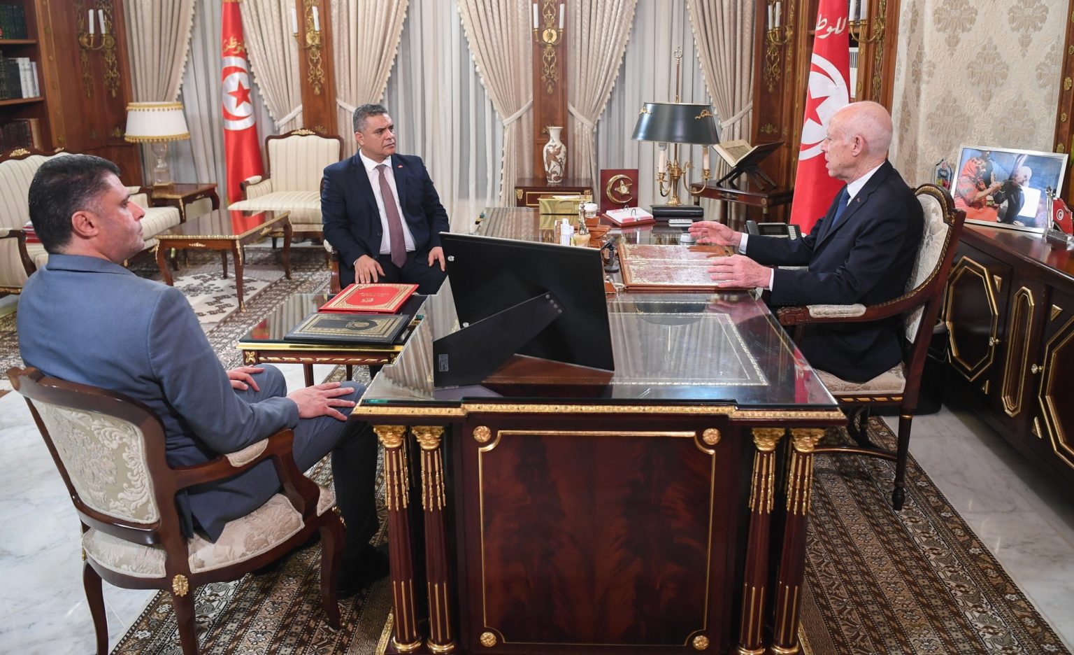 Kaïs Saïed appelle les forces de sécurité à appuyer la lutte contre la spéculation