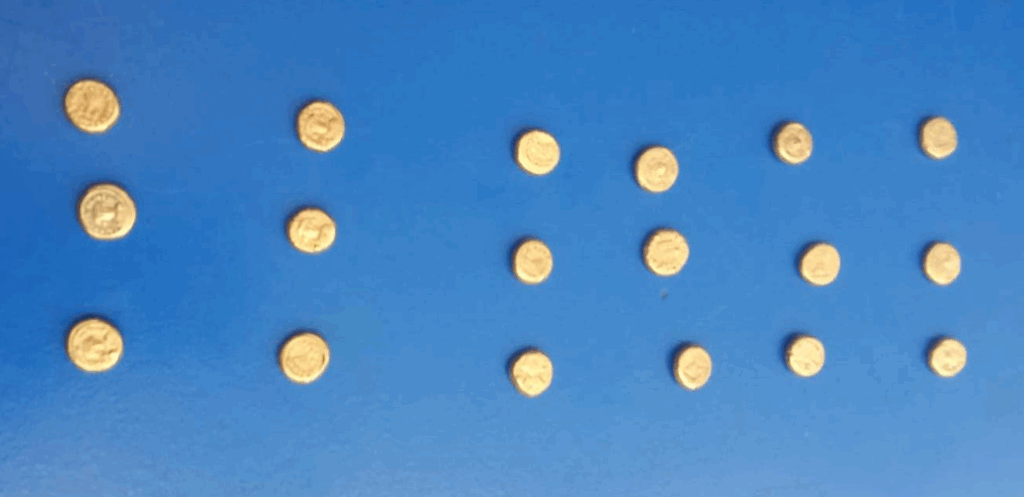 Douane de l’aéroport de Djerba-Zarzis : interception de 21 pièces d’or anciennes