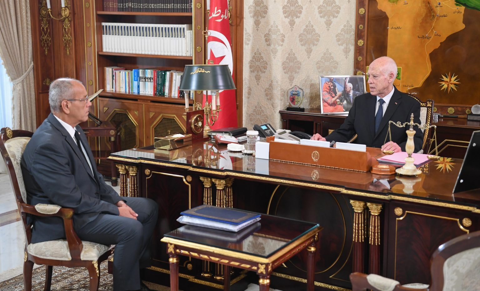 Le Président Saïed ordonne des mesures urgentes pour mettre fin à la violation de l’environnement et protéger le littoral