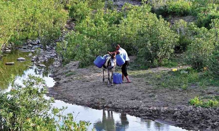 L’eau, un droit vital : transcender les inégalités hydriques pour une gouvernance équitable