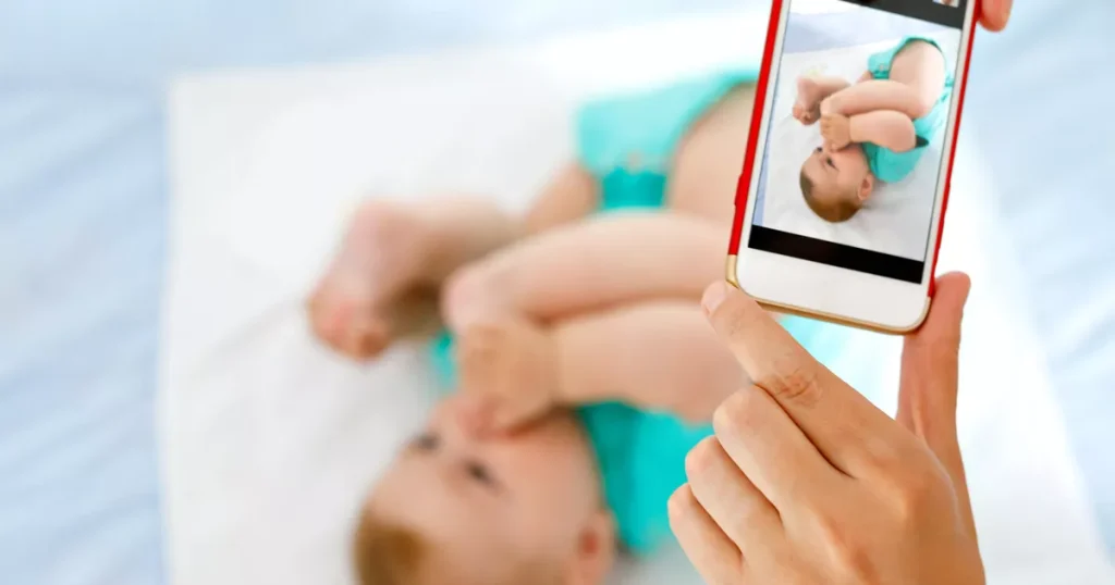 Partage de photos et vidéos d’enfants sur les réseaux sociaux : On joue avec le feu