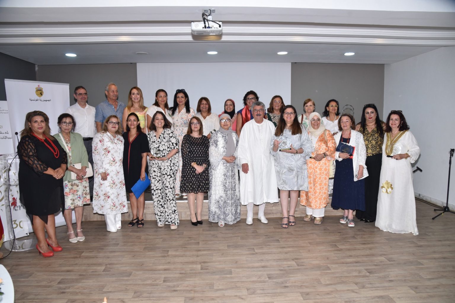 Le ministère de la famille organise une cérémonie de remise du prix de la meilleure recherche scientifique féminine pour l’année 2025