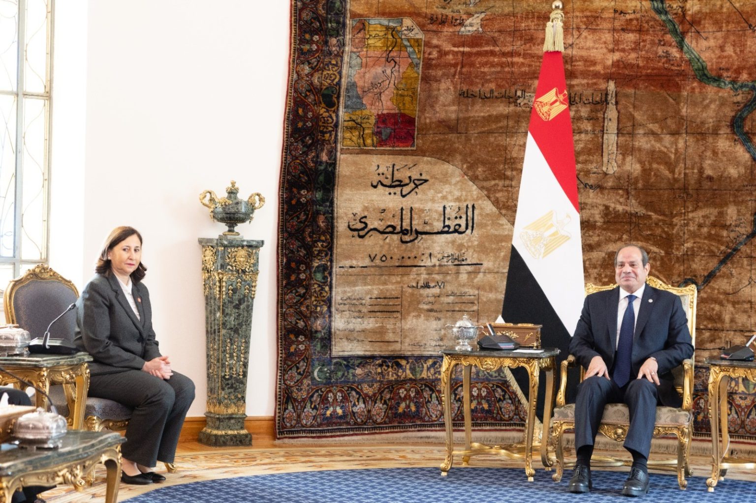 La cheffe du gouvernement accueillie par le président égyptien