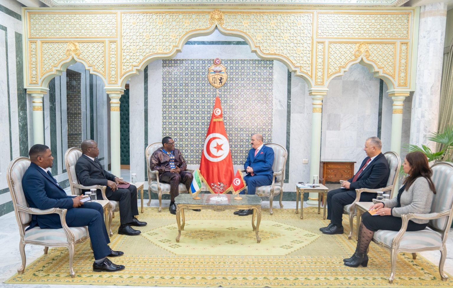 Mohamed Ali Nafti reçoit l’ambassadeur de Sierra Leone pour dynamiser les relations entre les deux pays