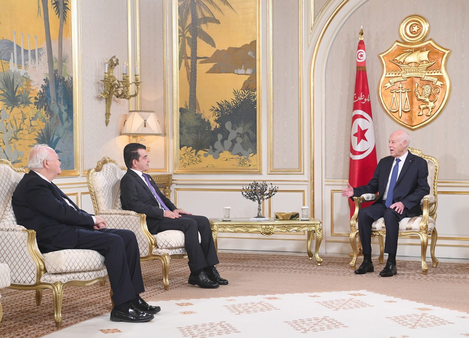 Kaïs Saïed reçoit Dr Salim Bin Mohammed Al-Malik et Miguel Ángel Moratinos : « les alliances doivent reposer sur des valeurs humaines et universelles communes »