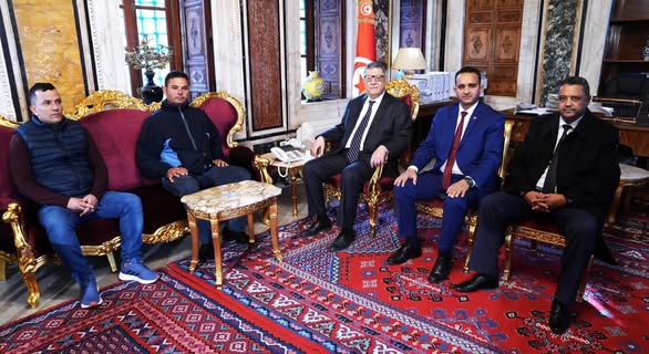 Le président de l’ARP s’entretient avec deux représentants des agents de restauration des compagnies pétrolières à Tataouine