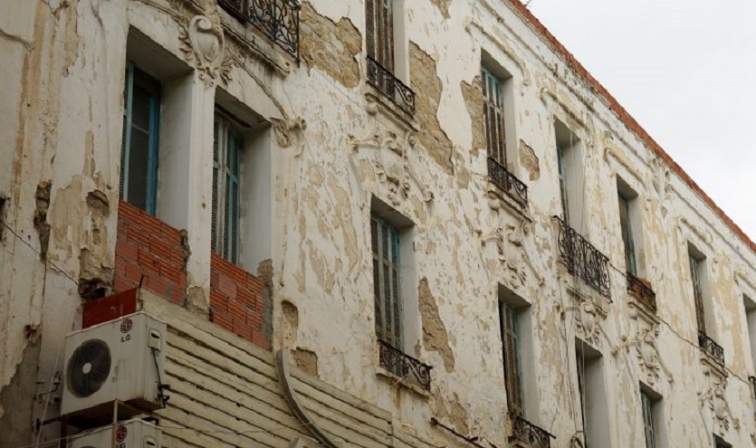 Près de 2000 bâtiments menacent ruine à Tunis : Que faire pour éliminer le danger et éviter les actes de spéculation ?