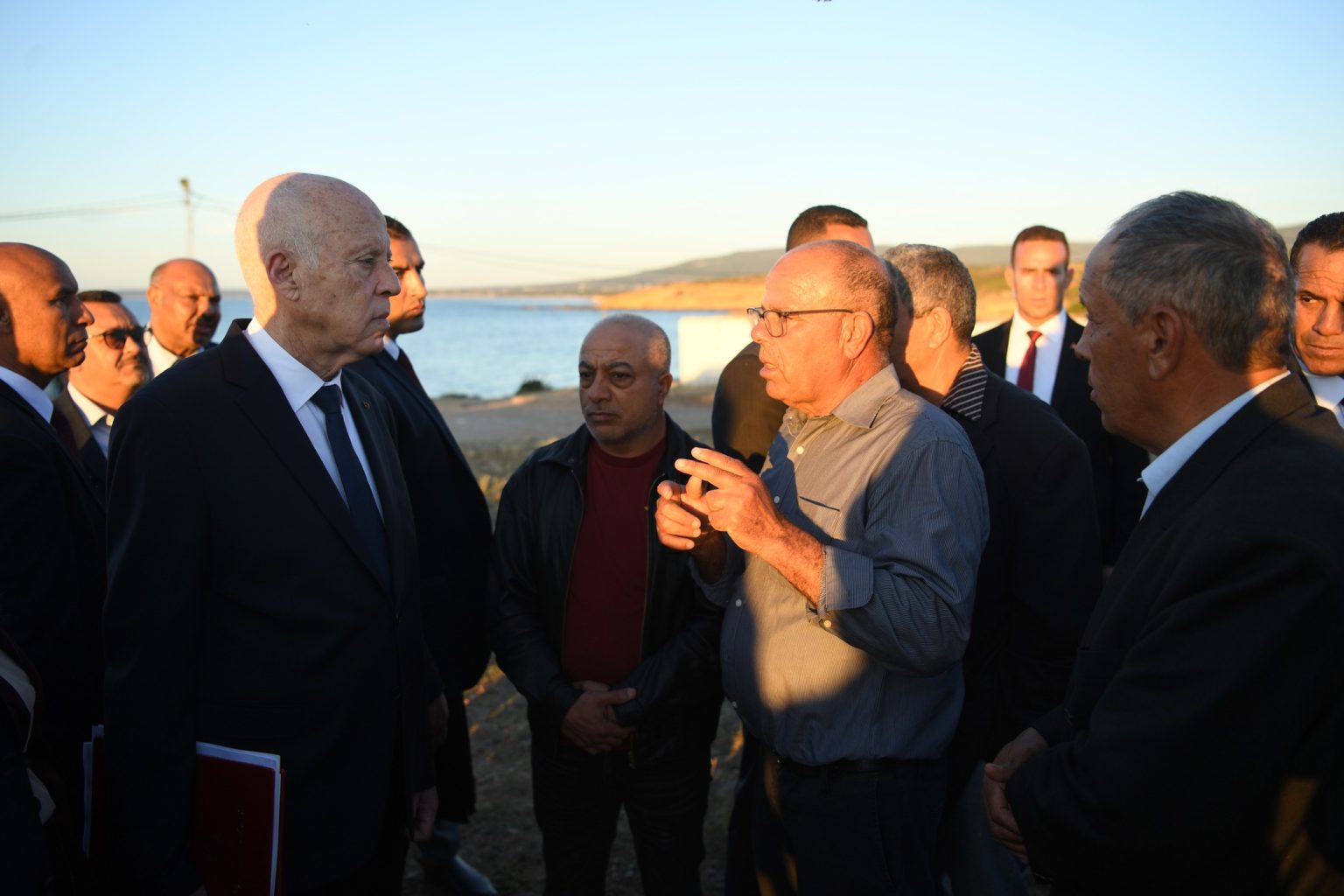 Le Président Saïed en visite à Taklisa pour s’enquérir des préoccupations des habitants