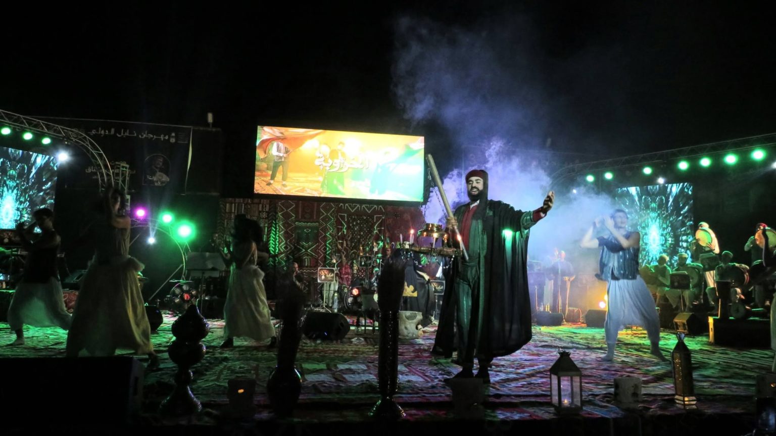 « Kharouba » d’Imen Chérif : Un spectacle haut en couleurs et en harmonie à l’ouverture du festival de Nabeul