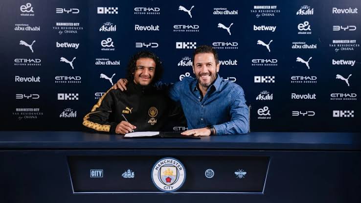 Mercato : le Marocain Ayyoub Bouaddi rejoint Manchester City