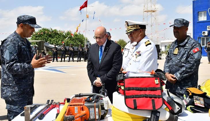 Le ministre de la Défense effectue une visite d’inspection au 52e régiment des commandos marins à Sfax