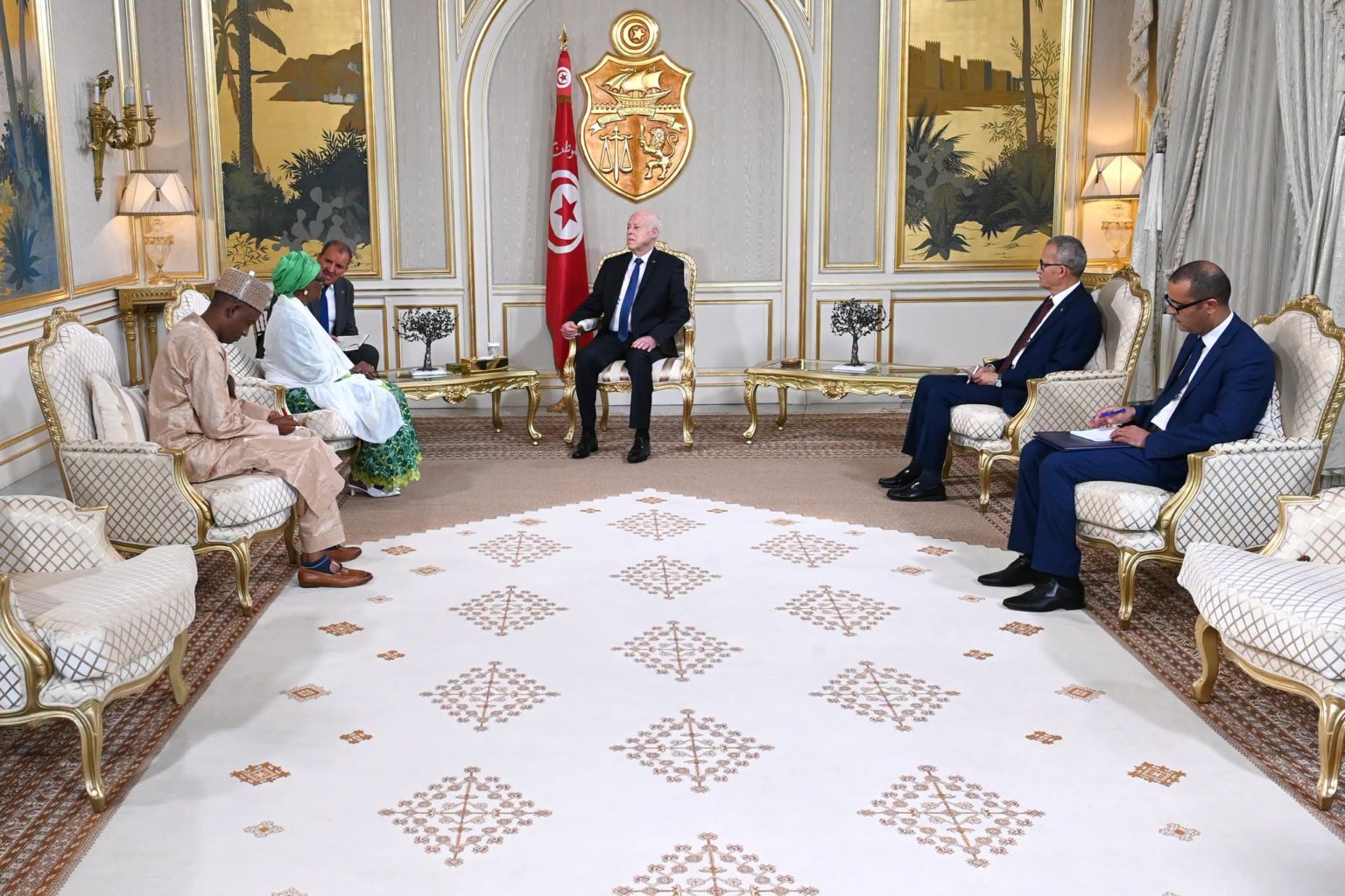 Le Président de la République préside une cérémonie de remise des lettres de créance de nouveaux ambassadeurs
