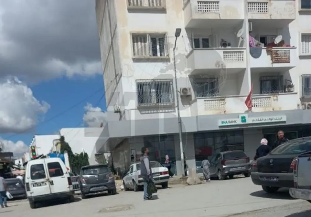 Béja : une agence bancaire ciblée par un cambriolage, un butin de près de 50 mille dinars dérobé