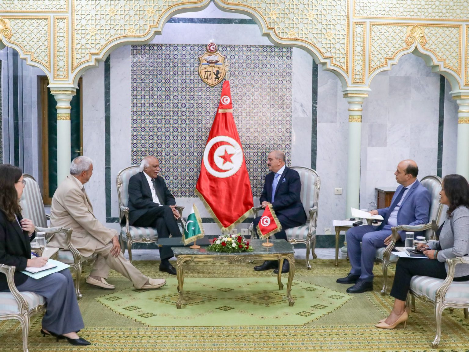 Le nouvel ambassadeur du Pakistan remet ses lettres de créance à Mohamed Ali Nafti