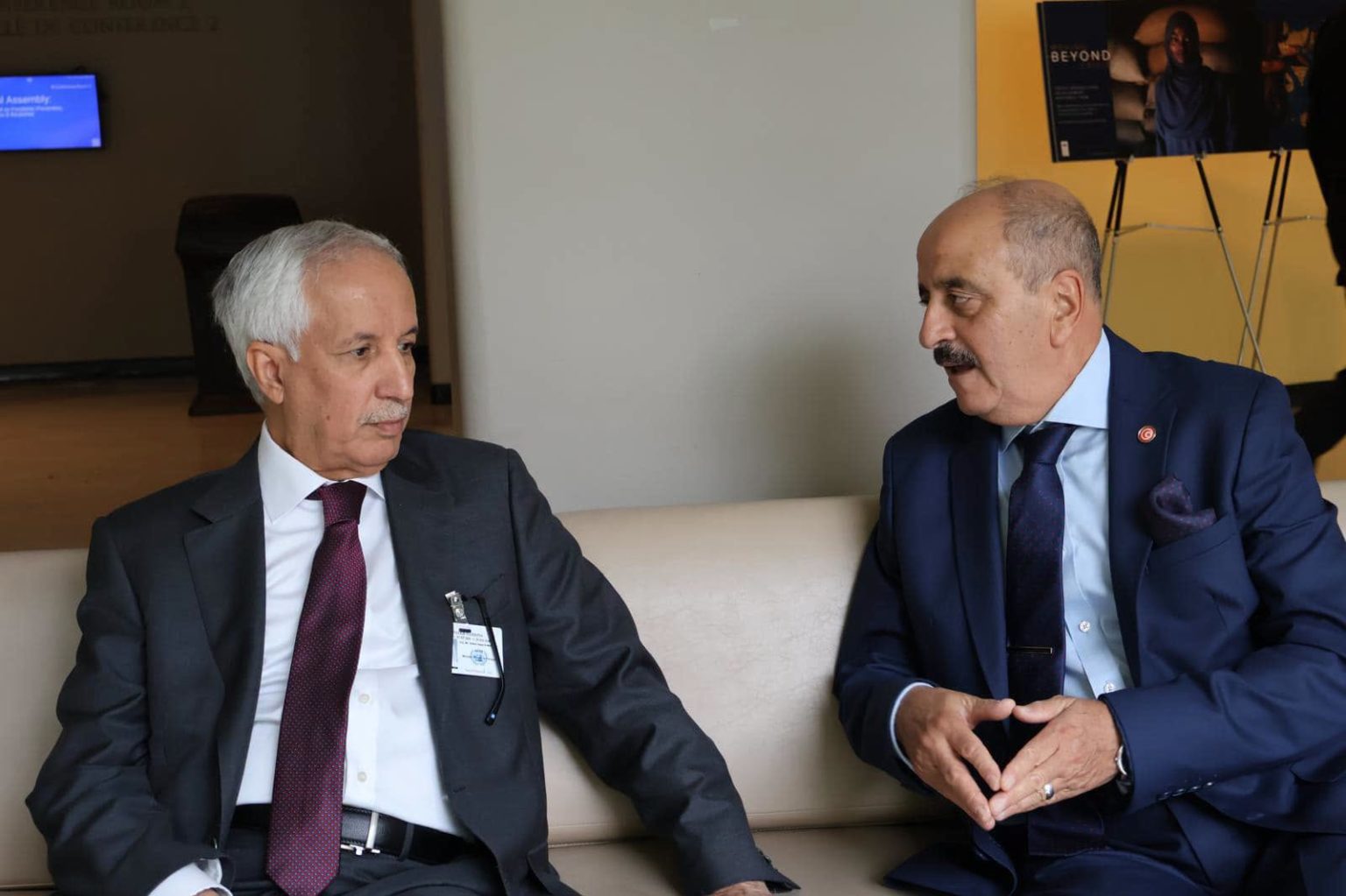 Le ministre des AE échange avec son homologue du Qatar sur la coopération et les dossiers régionaux