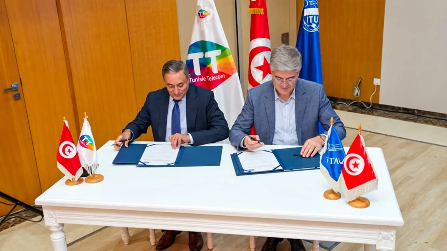 Convention de partenariat entre Tunisie Telecom et la Fédération tunisienne des agences de voyages et du tourisme pour renforcer la compétitivité du secteur touristique